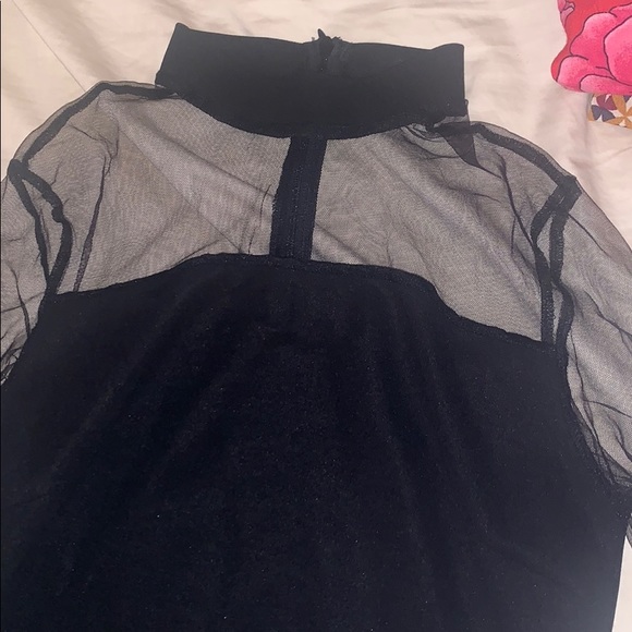 Black blouse - Picture 3 of 3